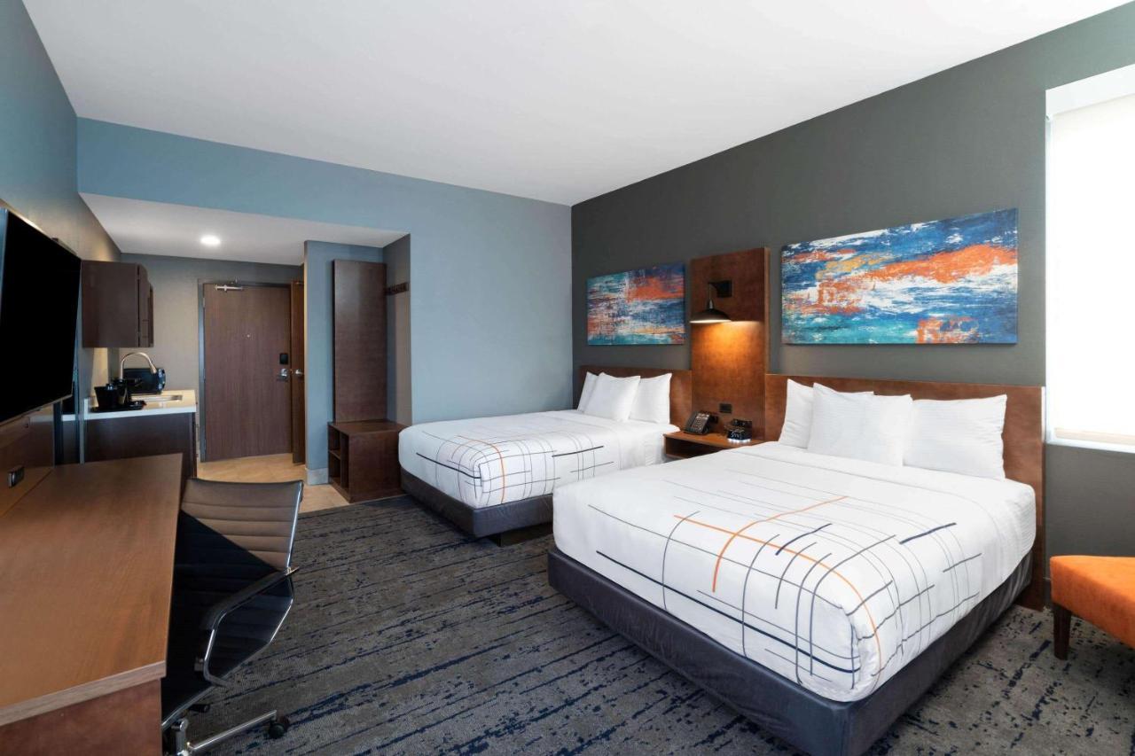 La Quinta & By Wyndham Ne - Old Henry Rd Hotel 2*